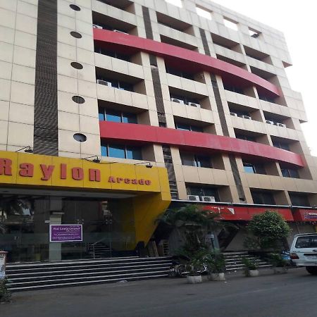 Sai Leela Grand Hotel Мумбай Екстериор снимка