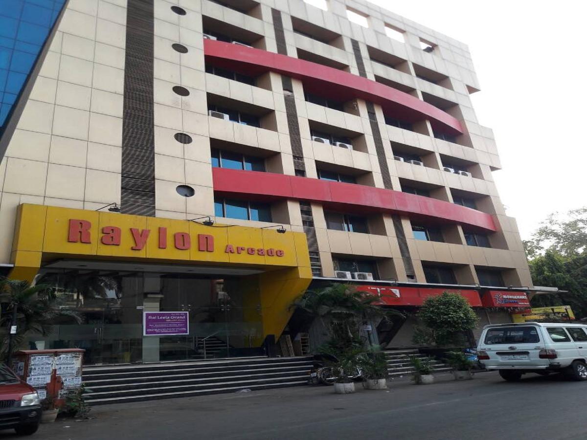Sai Leela Grand Hotel Мумбай Екстериор снимка