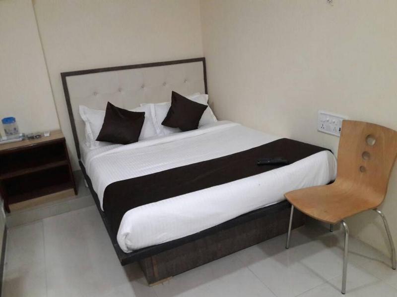 Sai Leela Grand Hotel Мумбай Екстериор снимка