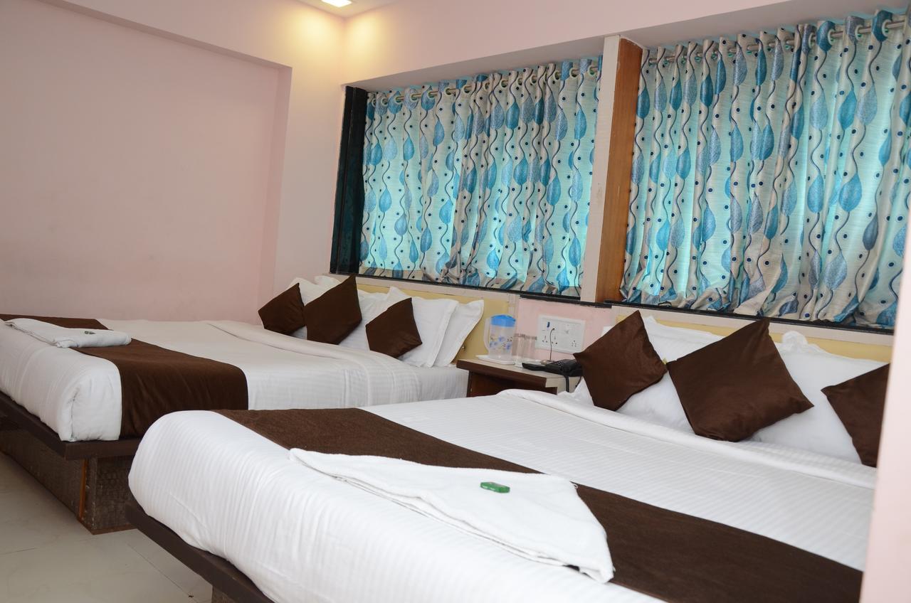Sai Leela Grand Hotel Мумбай Екстериор снимка