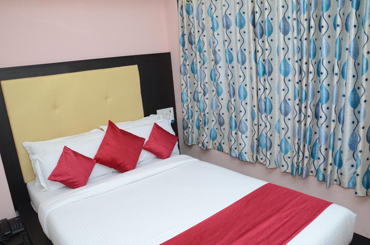 Sai Leela Grand Hotel Мумбай Екстериор снимка